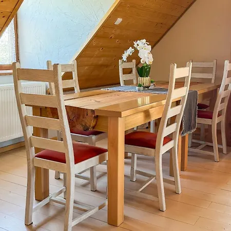 Duzy Dom I Z Bala - Caloroczne Дом отдыха