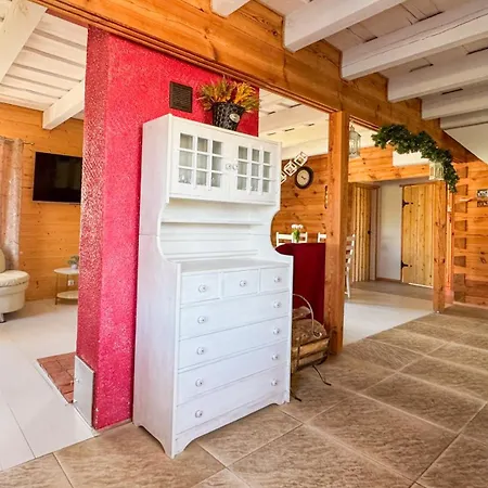 Дом отдыха Duzy Dom I Z Bala - Caloroczne Миколайки